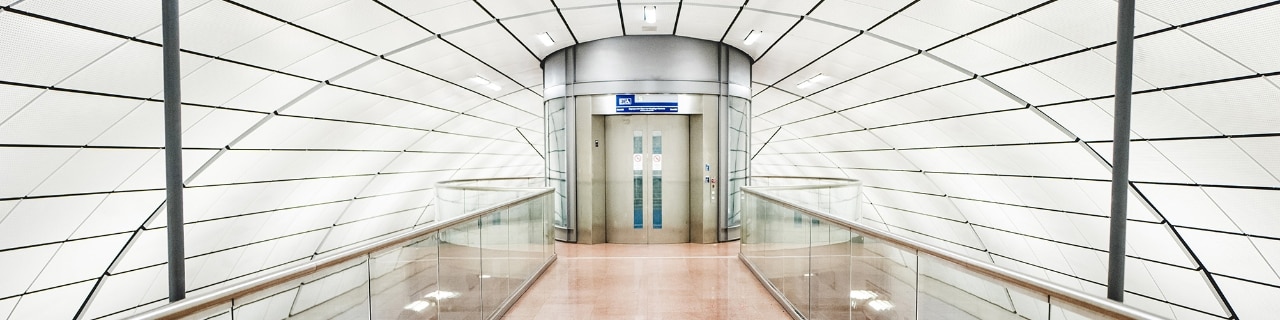 Airport Fahrstuhl