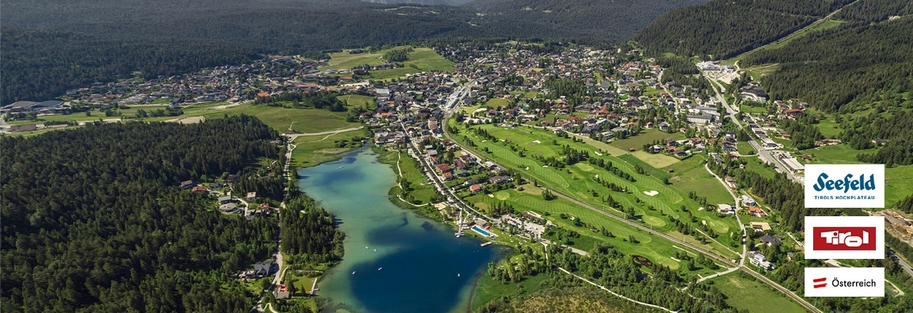 Panoramablick über die Olympiaregion Seefeld, Tirol, Österreich.