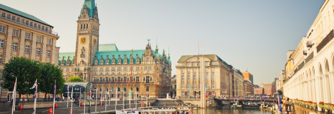 Hamburg: Blick aufs Rathaus