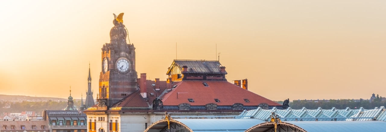 Prager Bahnhof bei Abendsonne