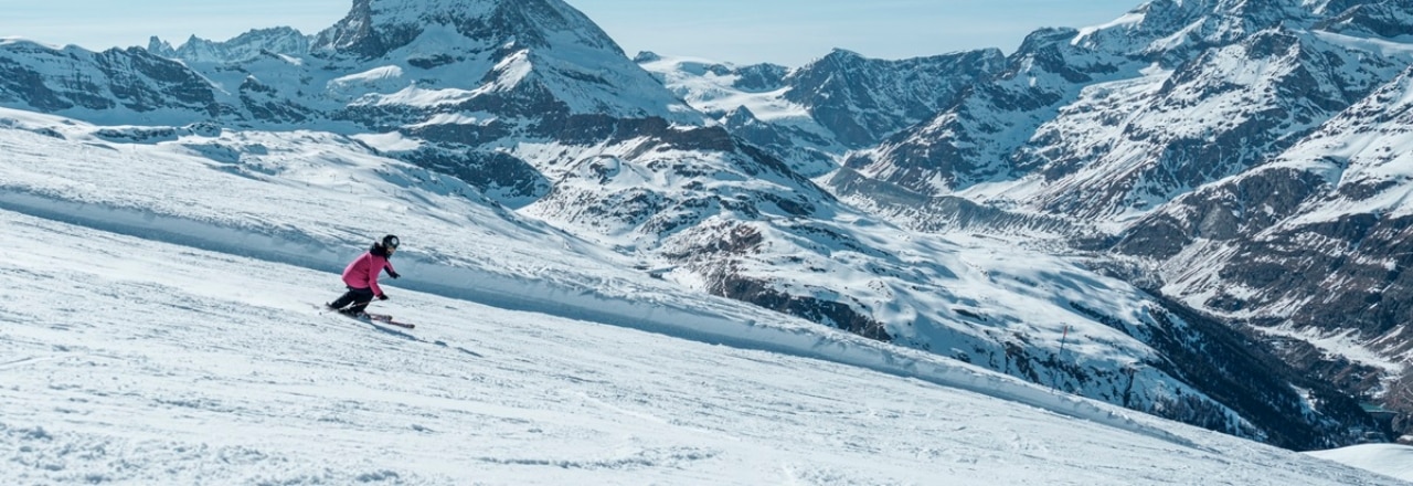 Schneebedeckter Berg Matterhorn in der Schweiz