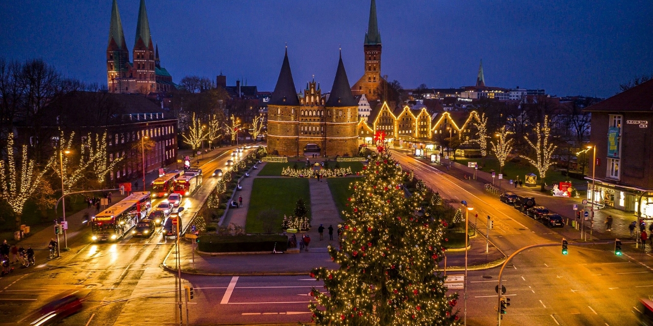 Weihnachtsmarkt Lübeck 2024 mit der Bahn