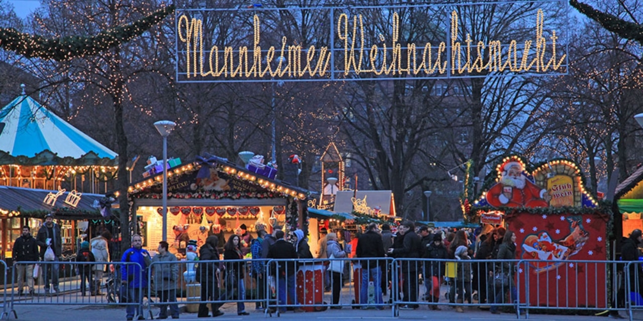 Eingang zum Weihnachtsmarkt