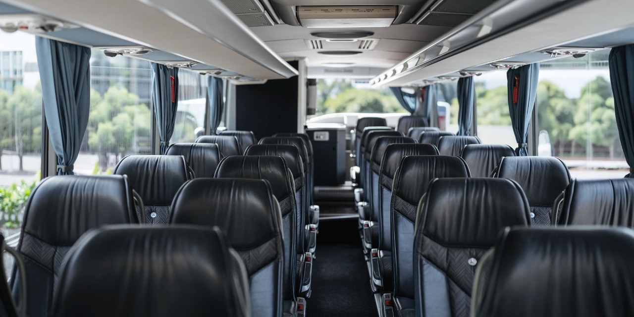 Midibus Mercedes Tourismo K mit 30 Sitzplätzen