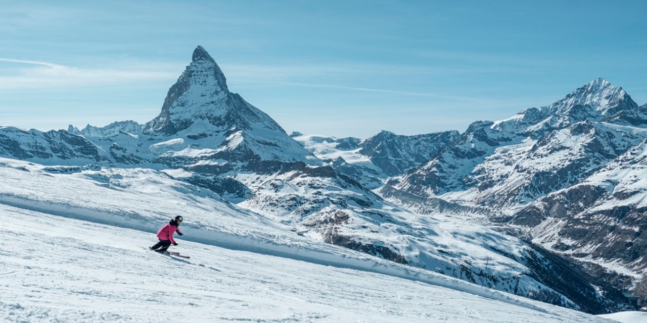 Schneebedeckter Berg Matterhorn in der Schweiz