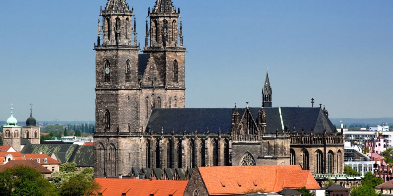 Magdeburger Dom Seitenansicht von oben