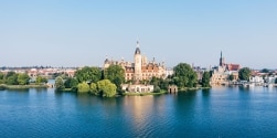 Panorama Schloss Schwerin und Altstadt