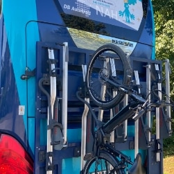 Fahrradträger am Bus