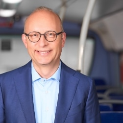 Frank Klingenhöfer, Vorstand DB Regio Bus