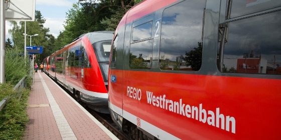 Zug der Westfrankenbahn