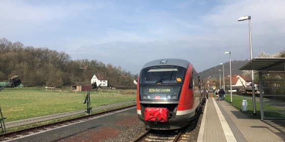 Zug der Kurhessenbahn in Buchenau
