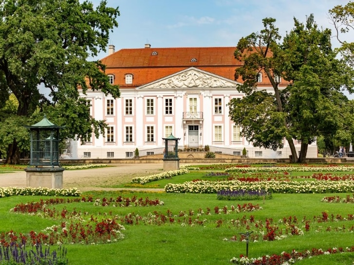 Schloss Friedrichsfelde