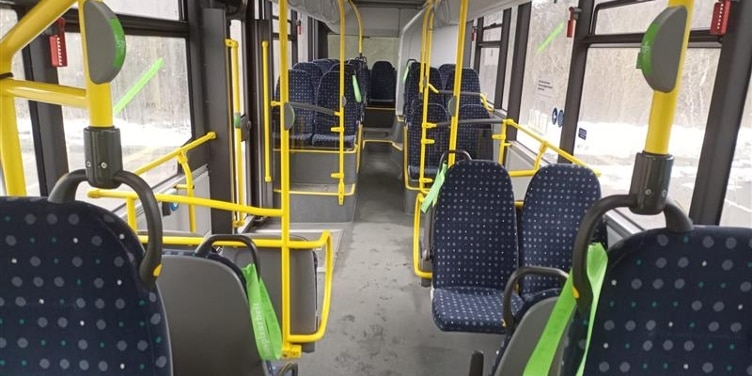 Mit dem grünen Band durchs ganze Land: Autokraft beteiligt sich an der Aktion, die auf die Arbeit der Kinder- und Jugendhospizdienste aufmerksam macht.