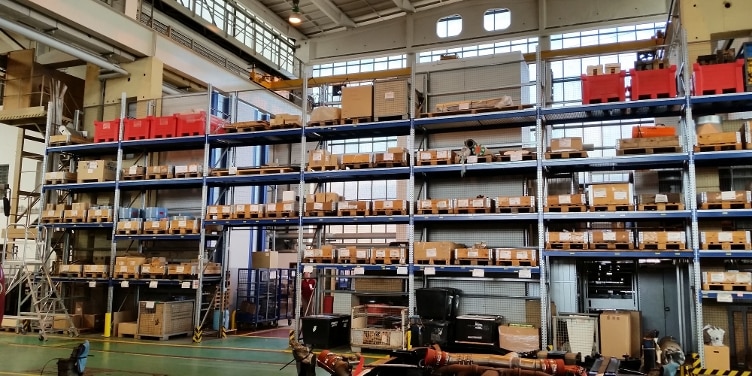 Neu gestaltetes Lager der TE-Halle