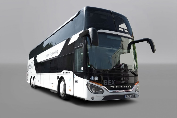 Doppeldecker  Setra S 531 DT weiß von außen<br/>