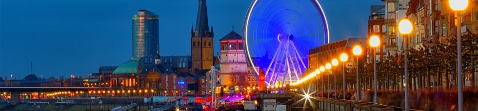 Riesenrad am Burgplatz in Düsseldorf