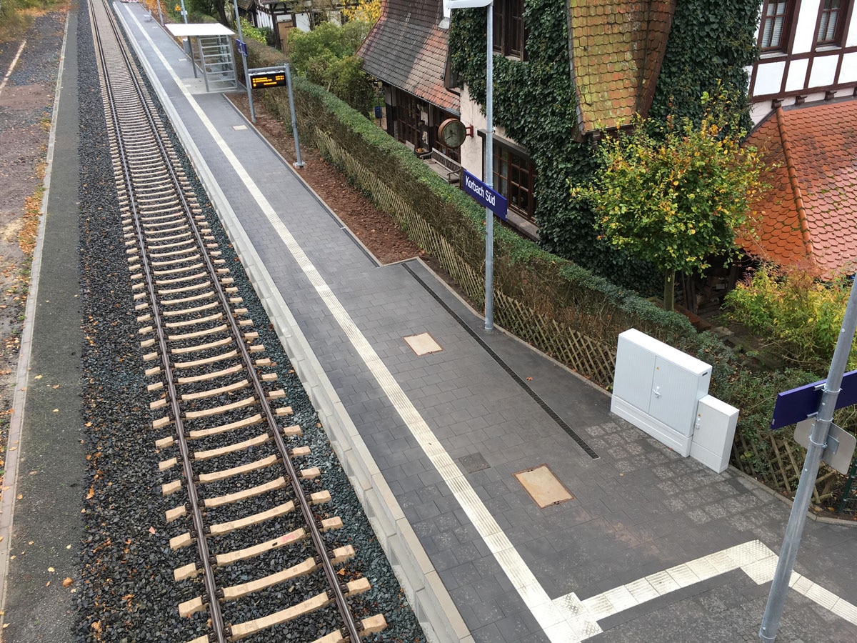 Neuer barrierefreier Bahnsteig in Korbach Süd 