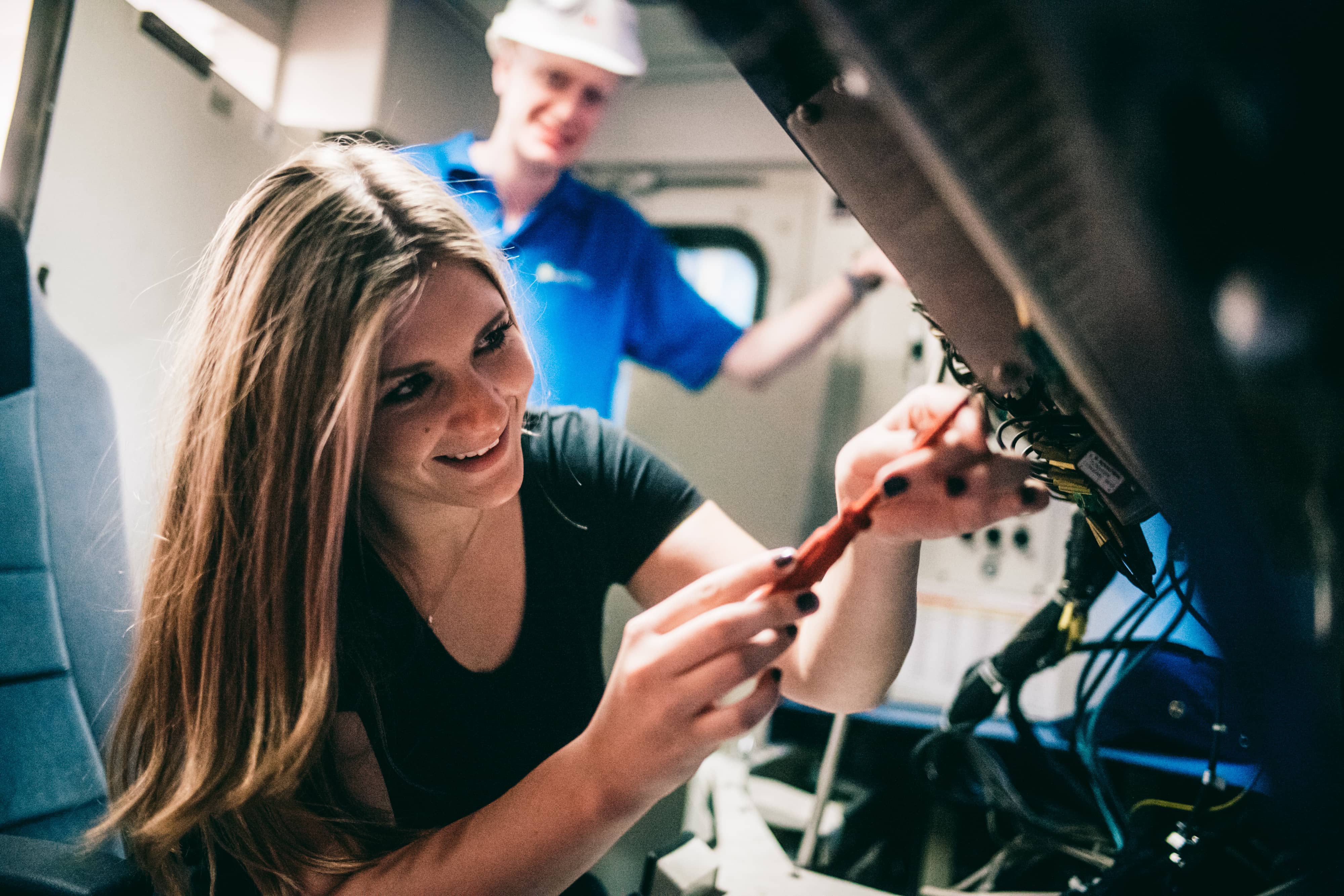 mit-isabella-elektronikerin-f-r-betriebstechnik-auf-spurensuche
